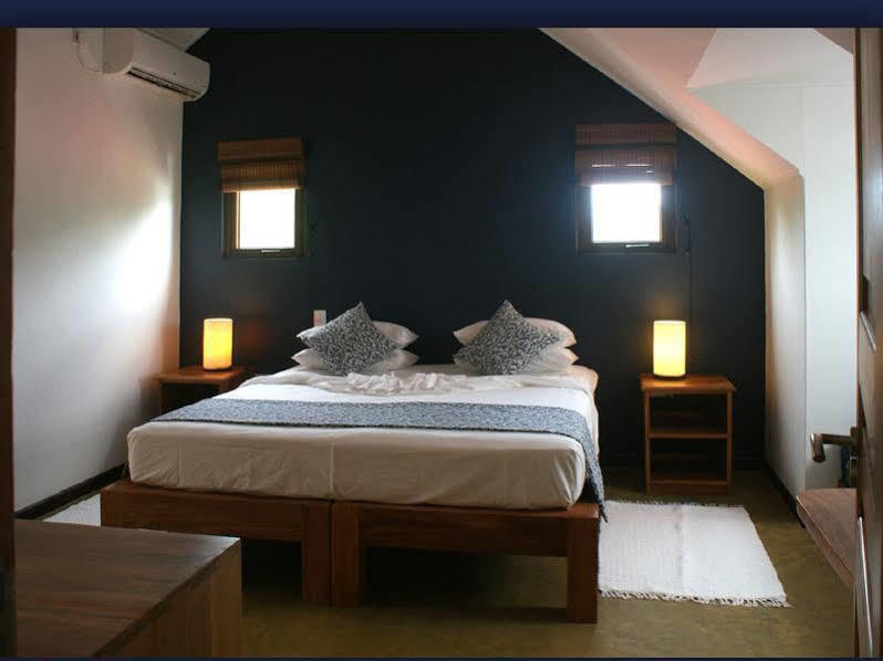 L'Hirondelle Guest House Anse Volbert Village  Exterior photo