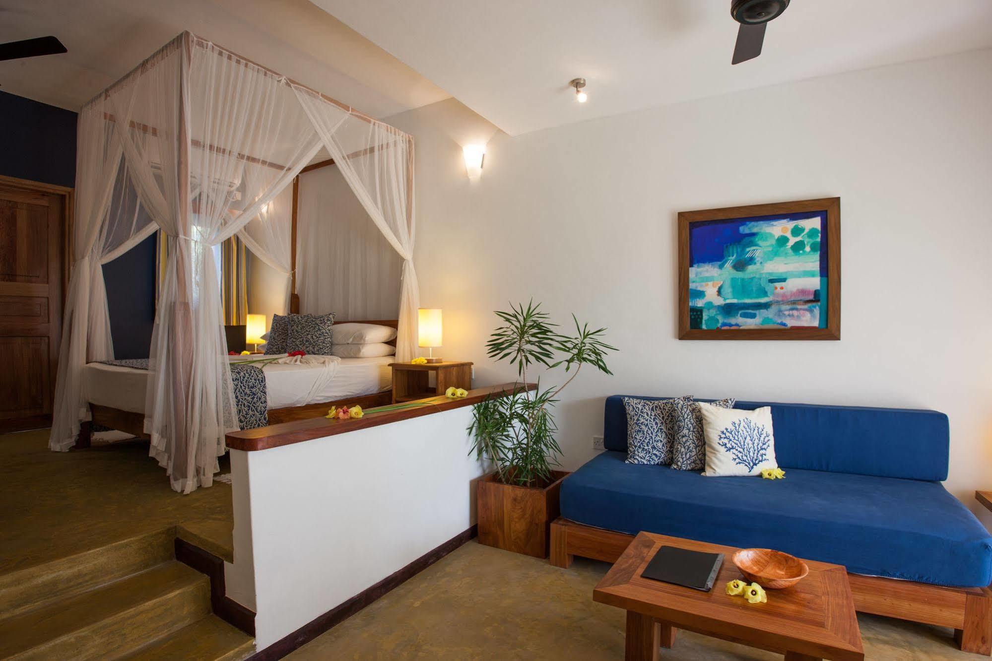 L'Hirondelle Guest House Anse Volbert Village  Exterior photo
